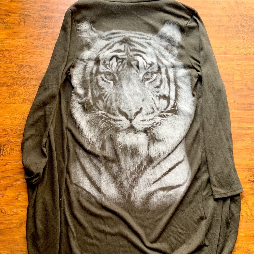 Lion sheer sweater